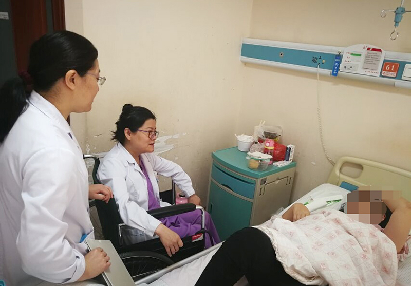 民革党员刘荃:轮椅医生的初心和使命