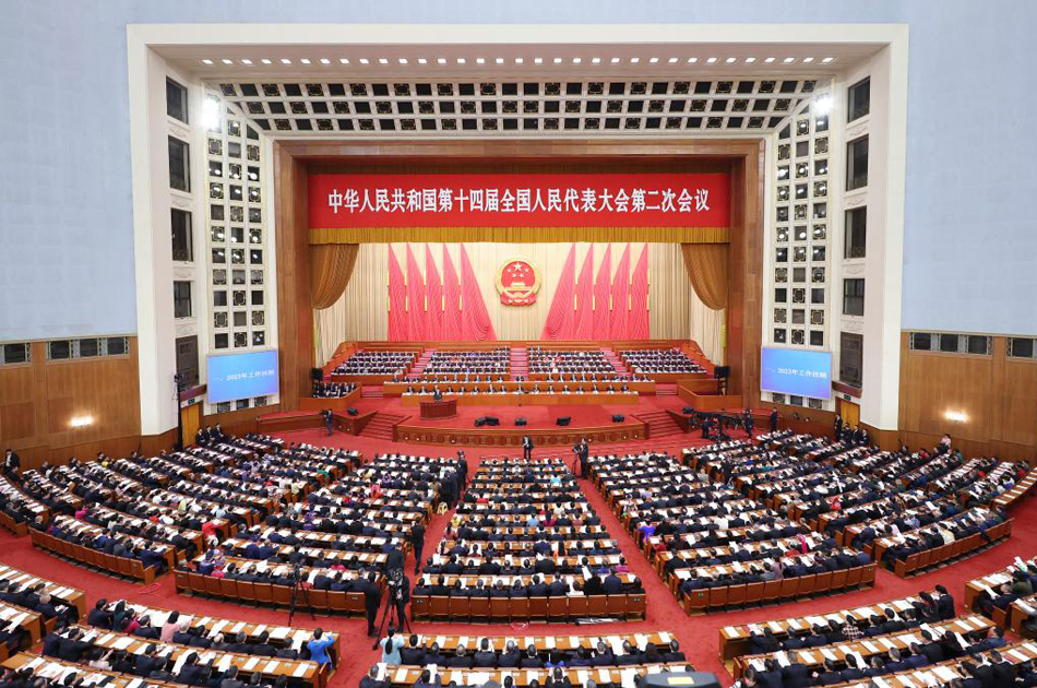 十四屆全國人大二次會議在京開幕 習近平等在主席台就座