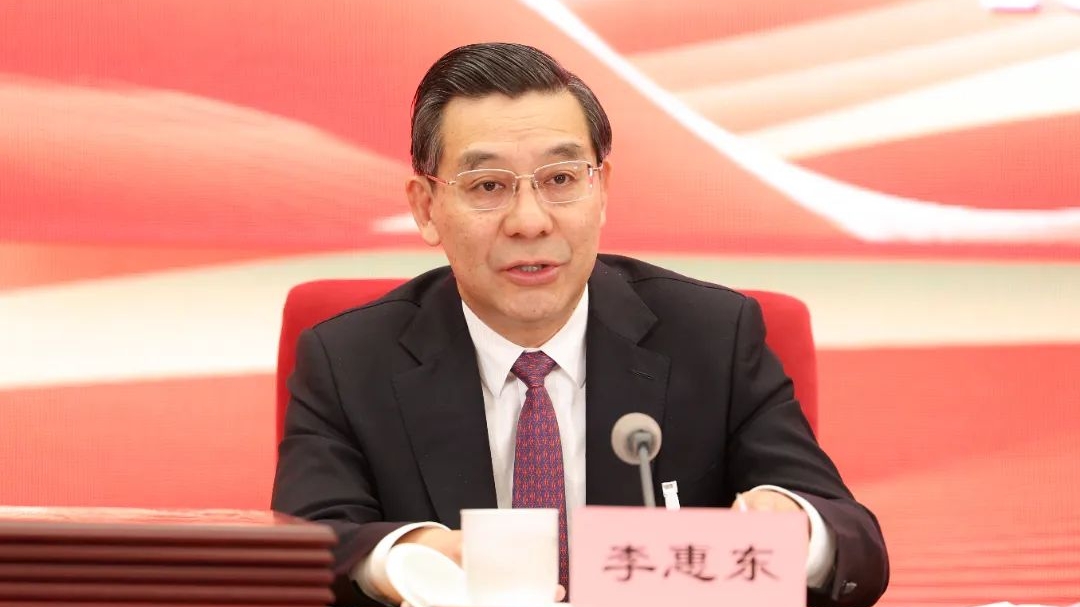 李惠东宣读民革示范支部表彰决定