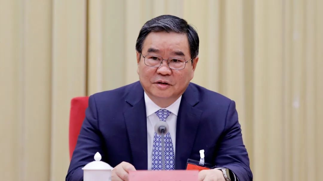 全国政协副主席、民革中央常务副主席何报翔作闭幕讲话