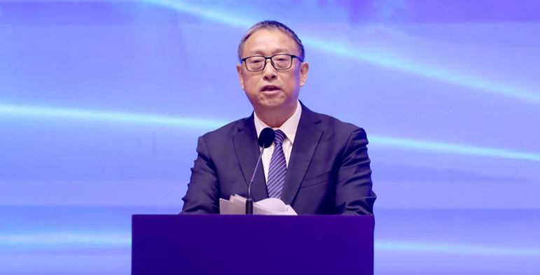 郑建邦发表题为《赓续实业报国志  共绘复兴新蓝图》讲话