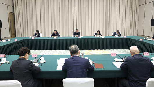 何報翔在四川調研並聽取民革四川省委會領導班子述職