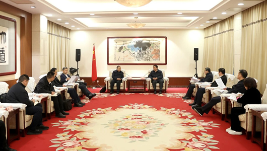 何报翔会见中共四川省委常委、统战部部长普布顿珠一行