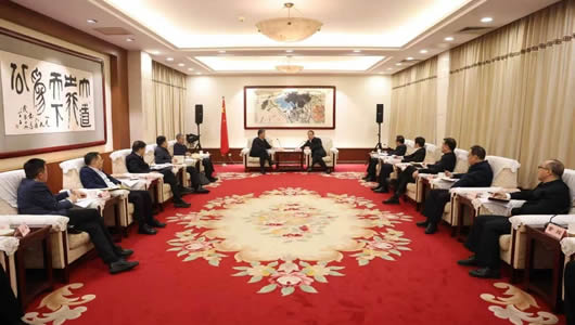 郑建邦会见教育部部长怀进鹏一行