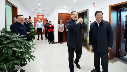 开工第一天，民革中央领导走访慰问机关各部门及团结报社、团结出版社干部职工