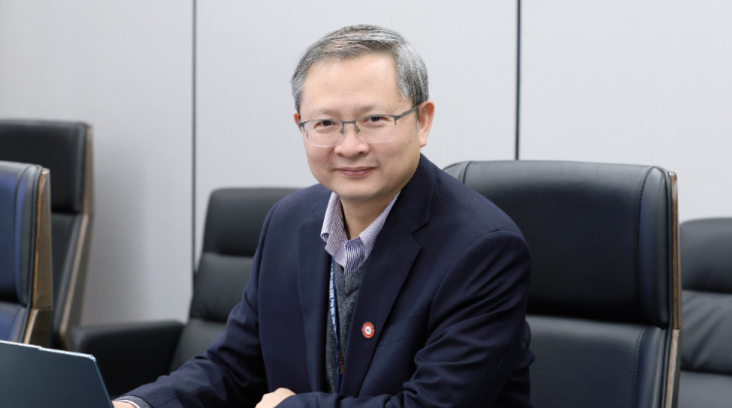 杜海峰委员：为西部县域发展秉笔建言