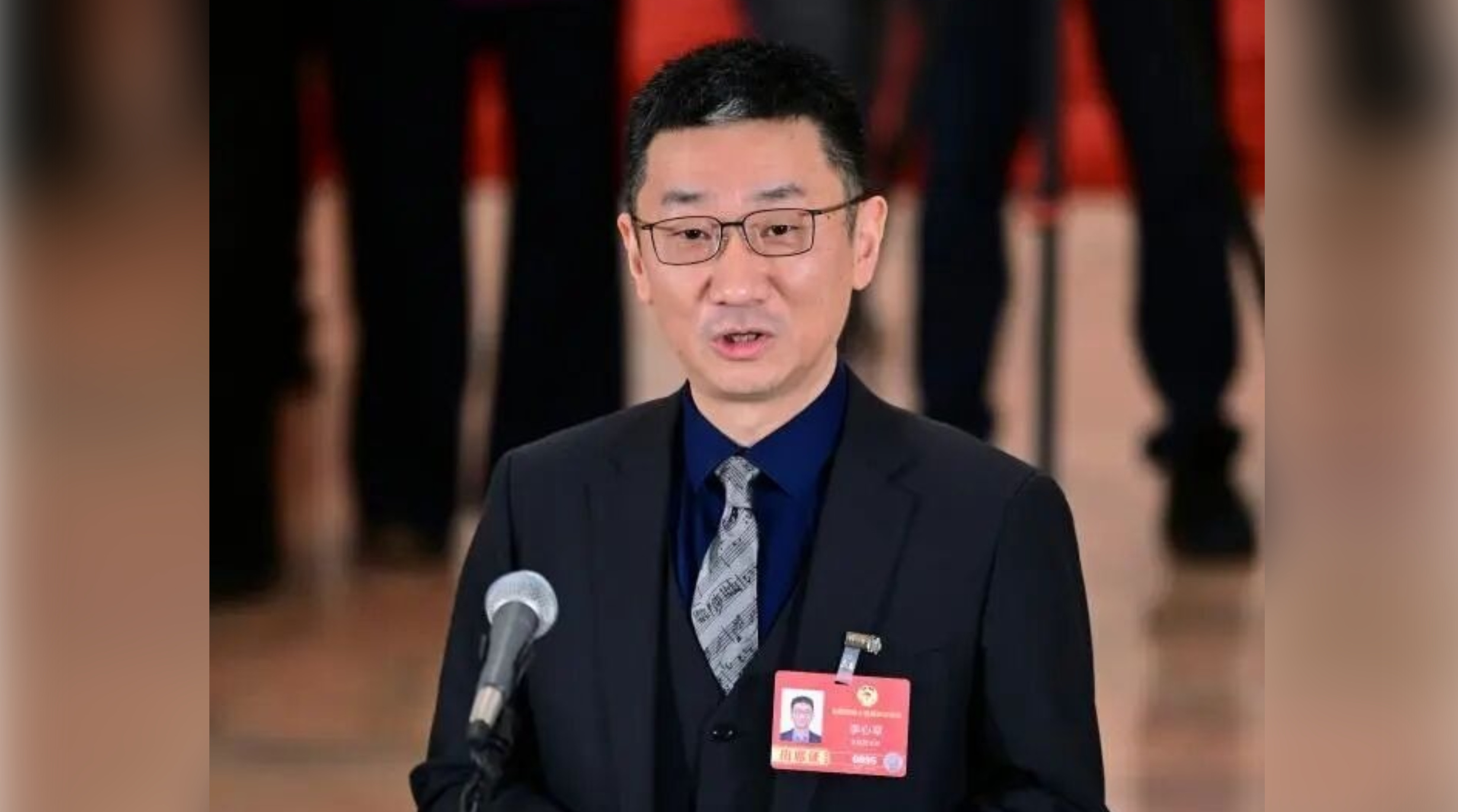 李心草委员登上第三场“委员通道” 分享中国音乐走出国门的故事