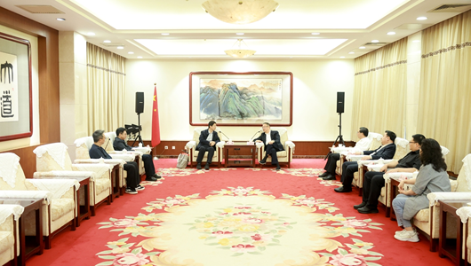 郑建邦会见中国美术家协会一行