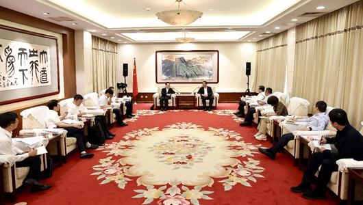 何报翔会见湖南农业大学一行